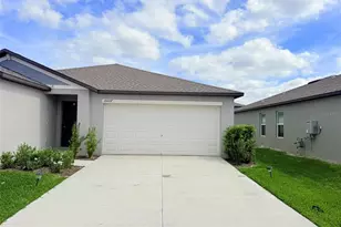 35007 Brackett Bnd, Zephyrhills, FL 33541 - Photo 2