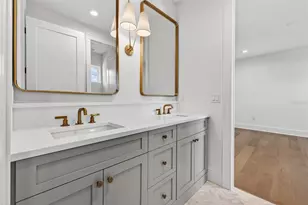 939 19th Ave N, Saint Petersburg, FL 33704 - Photo 34