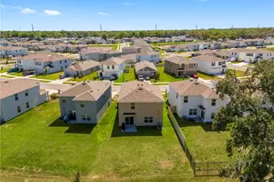 37247 Kings Crown Dr, Zephyrhills, FL 33541 - Photo 52