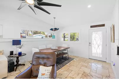 1567 Delaware Avenue NE, Saint Petersburg, FL 33703 - Photo 8