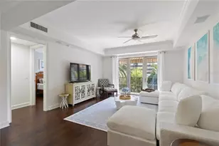 300 Beach Dr NE, Saint Petersburg, FL 33701 - Photo 8