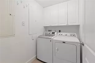 300 Beach Dr NE, Saint Petersburg, FL 33701 - Photo 24