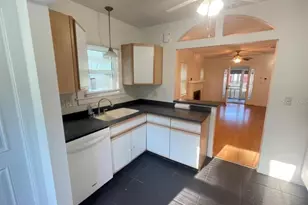 1231 Highland St N, Saint Petersburg, FL 33701 - Photo 10