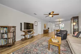 1601 43rd Street N, Saint Petersburg, FL 33713 - Photo 10