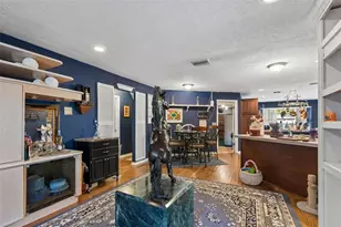 5059 Bernadette Dr, Zephyrhills, FL 33541 - Photo 18