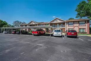 6627 Spring Flower Dr, New Port Richey, FL 34653 - Photo 4