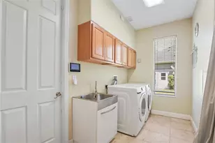 27608 Pine Point Dr, Wesley Chapel, FL 33544 - Photo 16