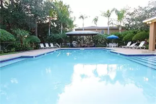 8015 Savannah Sunset Ln, Tampa, FL 33615 - Photo 4