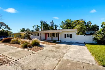 220 45th Avenue S, Saint Petersburg, FL 33705 - Photo 1