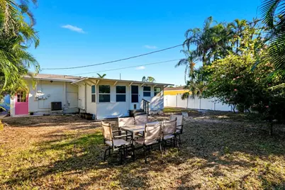 220 45th Avenue S, Saint Petersburg, FL 33705 - Photo 20