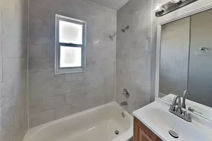 [Address not provided], Tampa, FL 33611 - Photo 8