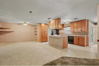 2835 Bellwood Dr, Brandon, FL 33511 - Photo 2