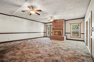 2835 Bellwood Dr, Brandon, FL 33511 - Photo 14