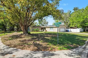 2835 Bellwood Dr, Brandon, FL 33511 - Photo 6