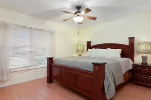 8303 Annwood Rd, Seminole, FL 33777 - Photo 10