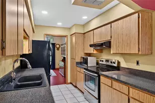 37213 Price Dr, Zephyrhills, FL 33541 - Photo 16