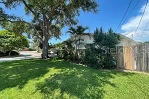 6901 Gulf Winds Dr, Saint Pete Beach, FL 33706 - Photo 4