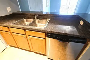 806 Lake Haven Square, Brandon, FL 33511 - Photo 12