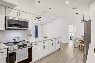 6505 64th Ln E, Palmetto, FL 34221 - Photo 6