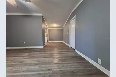 10638 Bay Hills Circle, Thonotosassa, FL 33592 - Photo 6