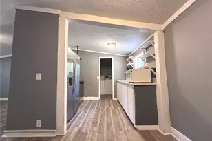 10638 Bay Hills Cir, Thonotosassa, FL 33592 - Photo 8