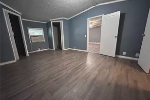 10638 Bay Hills Cir, Thonotosassa, FL 33592 - Photo 12
