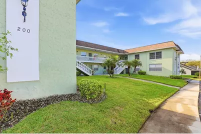 1250 S Pinellas Avenue #214, Tarpon Springs, FL 34689 - Photo 2