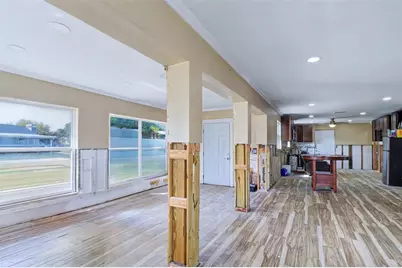 8751 Orient Way NE, Saint Petersburg, FL 33702 - Photo 8