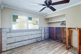 8751 Orient Way NE, Saint Petersburg, FL 33702 - Photo 20