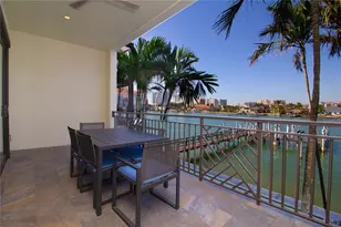158 Brightwater Dr, Clearwater Beach, FL 33767 - Photo 2