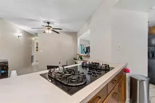 9004 Hogans Bend, Tampa, FL 33647 - Photo 20