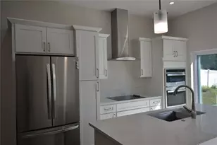 6474 Taylor Ct, New Port Richey, FL 34653 - Photo 4