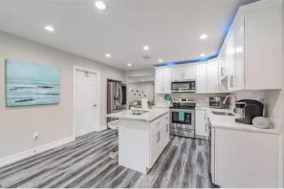 7308 N Dartmouth Avenue, Tampa, FL 33604 - Photo 4