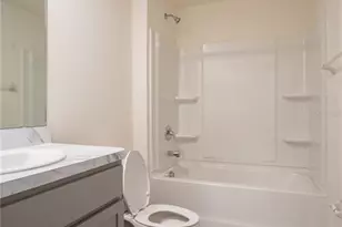 9206 Sapphire Crk Pl, Tampa, FL 33637 - Photo 6