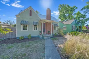 943 Queen St N, Saint Petersburg, FL 33713 - Photo 1