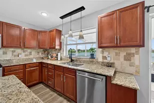 5325 Sandy Shell Dr, Apollo Beach, FL 33572 - Photo 22