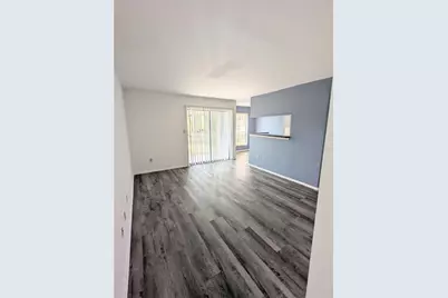 8702 Mallard Reserve Drive #104, Tampa, FL 33614 - Photo 4