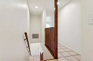 14902 Par Club Circle, Tampa, FL 33618 - Photo 12