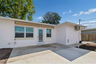3601 Yardley Avenue N, Saint Petersburg, FL 33713 - Photo 32
