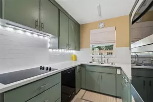 3601 Yardley Ave N, Saint Petersburg, FL 33713 - Photo 16