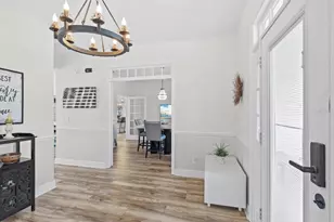 1414 Deirdre Dr, Ruskin, FL 33570 - Photo 10