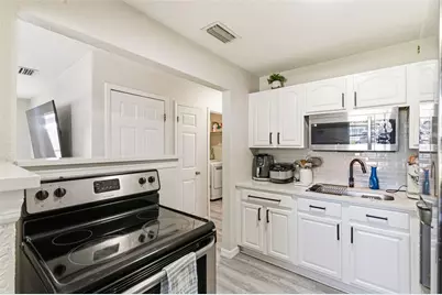 6401 N Hale Avenue, Tampa, FL 33614 - Photo 12