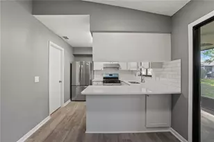 2140 Grand Cypress Dr, Lakeland, FL 33810 - Photo 32