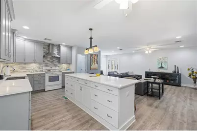 4339 50th Avenue S, Saint Petersburg, FL 33711 - Photo 10