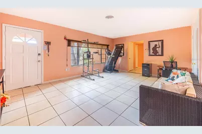 7410 5th Avenue N, Saint Petersburg, FL 33710 - Photo 6