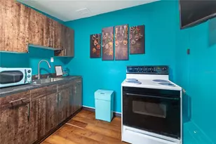 7410 5th Ave N, Saint Petersburg, FL 33710 - Photo 18