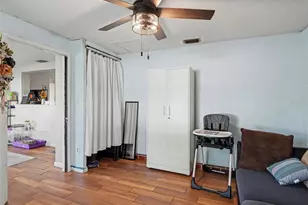 2737 Jay Pl, Sarasota, FL 34235 - Photo 14