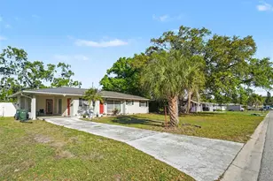 2737 Jay Pl, Sarasota, FL 34235 - Photo 6