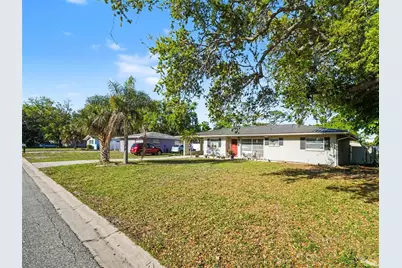 2737 Jay Place #4, Sarasota, FL 34235 - Photo 4