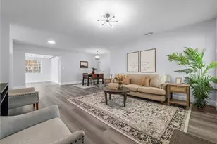 10918 N 29th St, Tampa, FL 33612 - Photo 4